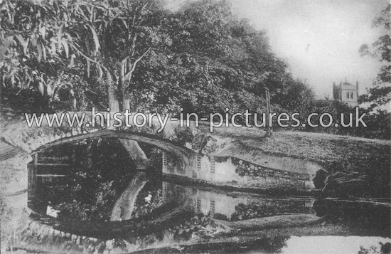 King Harolds Bridge, Waltham Abbey, Essex. c.1905